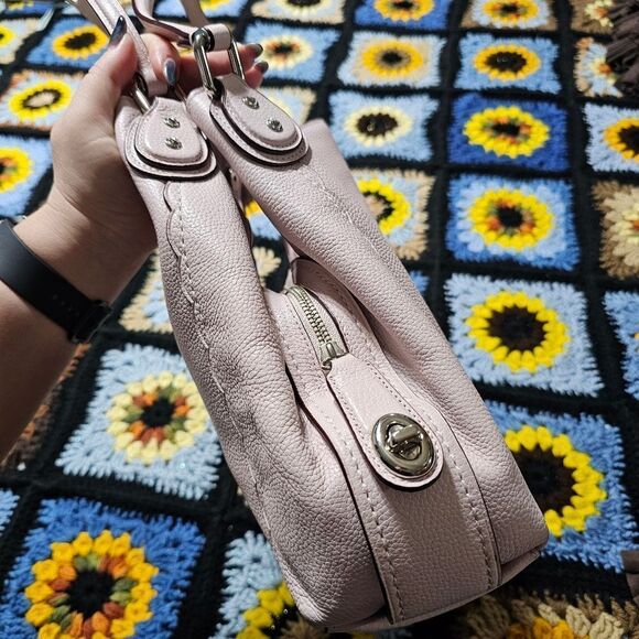 Edie Shoulder Bag 31 With Scalloped Detail in Light Pink Pebbled Leather Purse - Picture 9 of 10